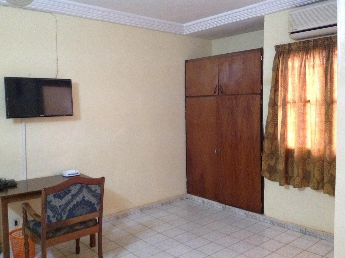La Rose Des Sables Otel Ouagadougou Dış mekan fotoğraf